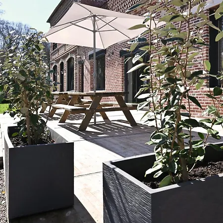 Maison Dans Un Cadre Bucolique *